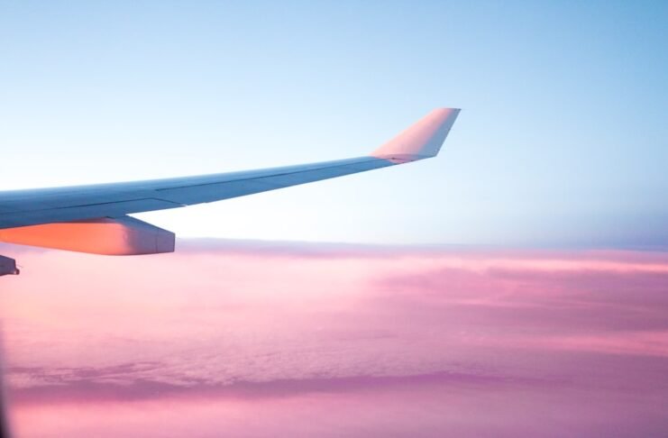 Photo Fastjet Flight Attendant
